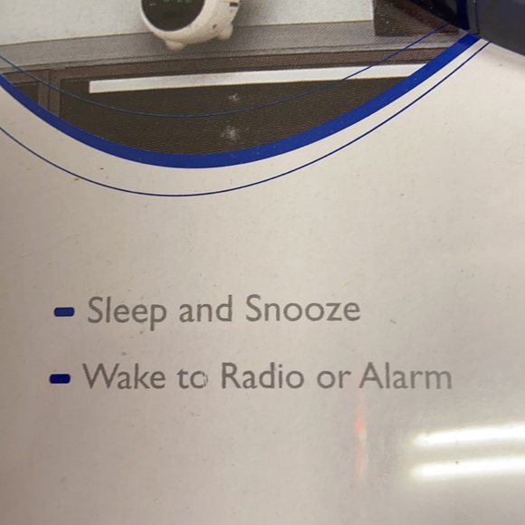 Jensen AM/FM Projection Clock Radio - Picture 5 of 8